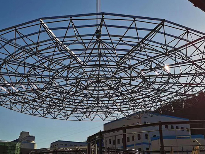 东乡县螺栓球网架工程施工现场